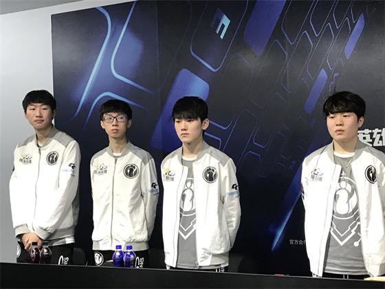 但在关键的 但在关键的