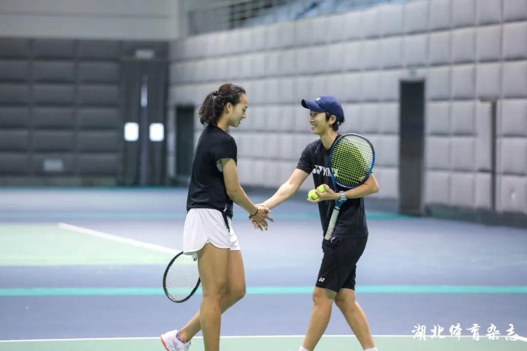 也在幕后通 也在幕后通